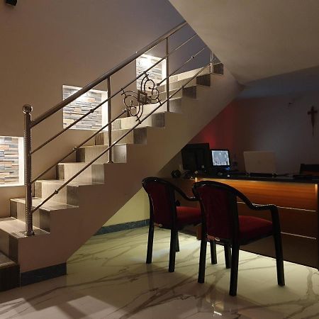 Mount Zion Holidays Hotel Kuttalam  Exterior photo